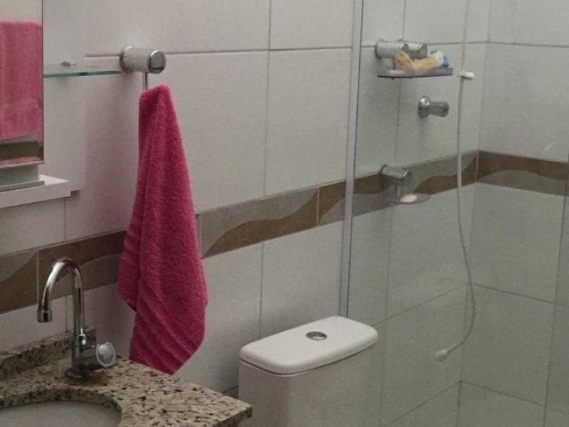 ÁREA C/ PASTO E MATA