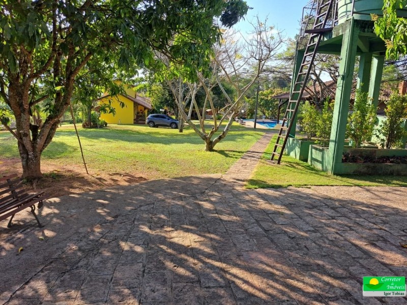 LINDA ÁREA RURAL ABAIXO DO MERCADO
