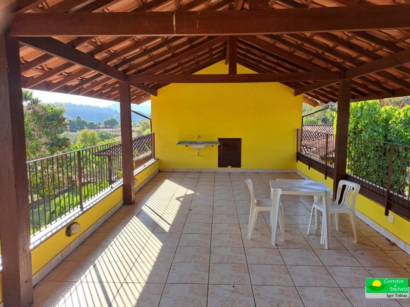 LINDA ÁREA RURAL ABAIXO DO MERCADO