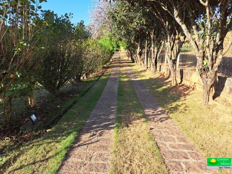LINDA ÁREA RURAL ABAIXO DO MERCADO