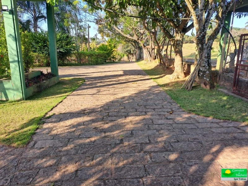 LINDA ÁREA RURAL ABAIXO DO MERCADO