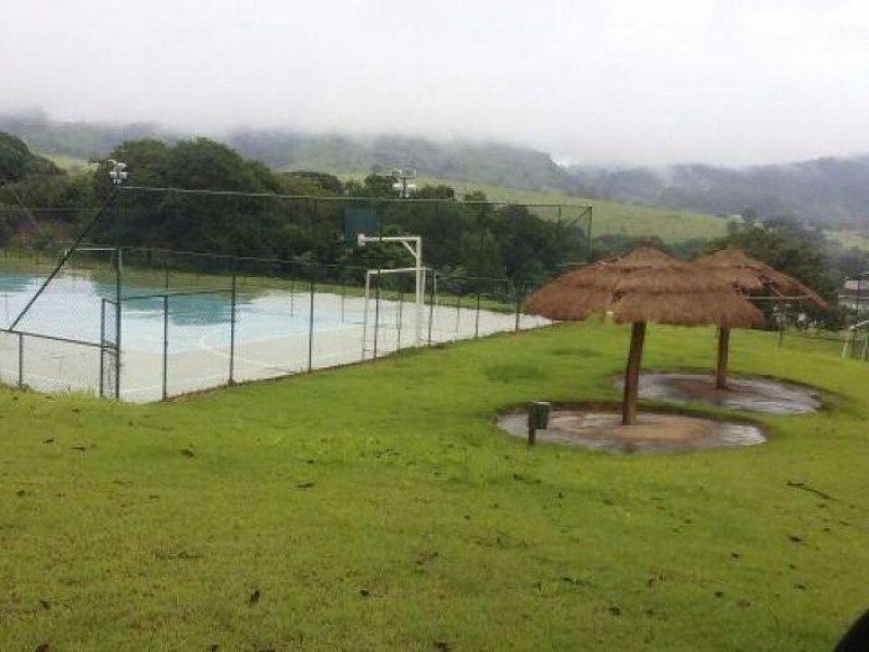 LINDO TERRENO CONDOMÍNIO A 2KM DO CENTRO