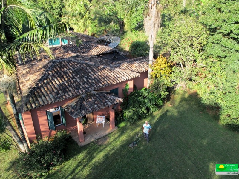LINDA ÁREA COM MATA CASA SEDE PISCINA