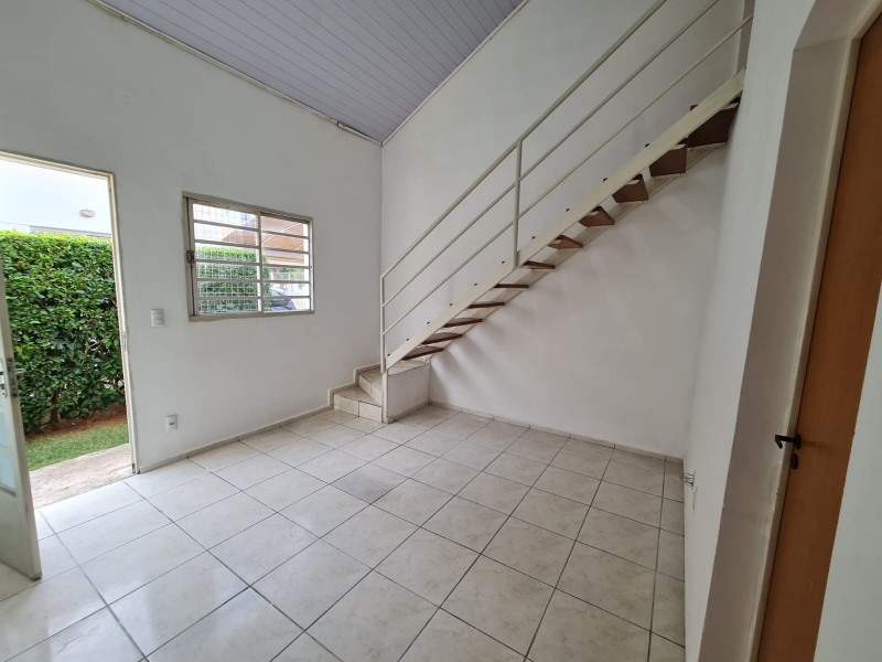 SOBRADO EM RESIDENCIAL 