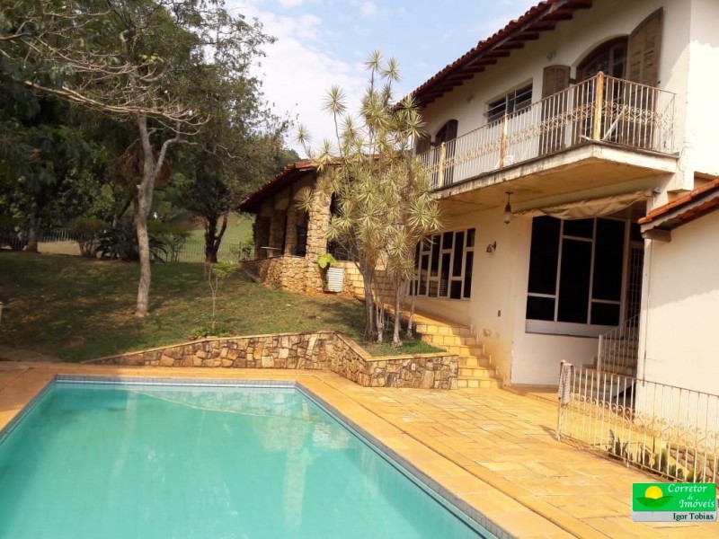 CASA + PISCINA CONDOMINIO