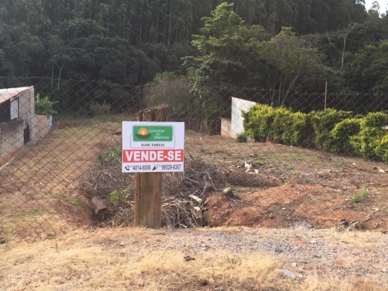 TERRENO 1000M² FLUXO DE ÁGUA