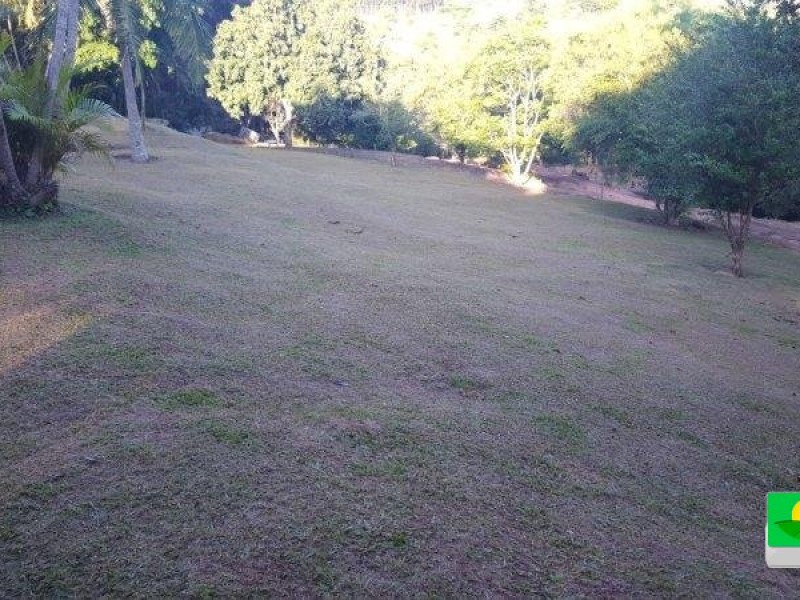 SITIO COM 3 CASAS BOAS PISCINA LAGO JAGUARI