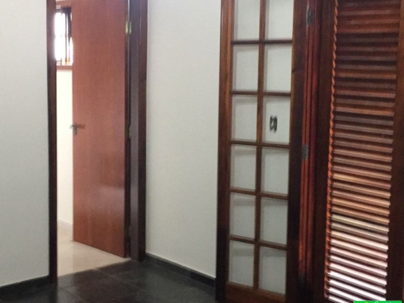 CASA C/ TERRENO 700M²