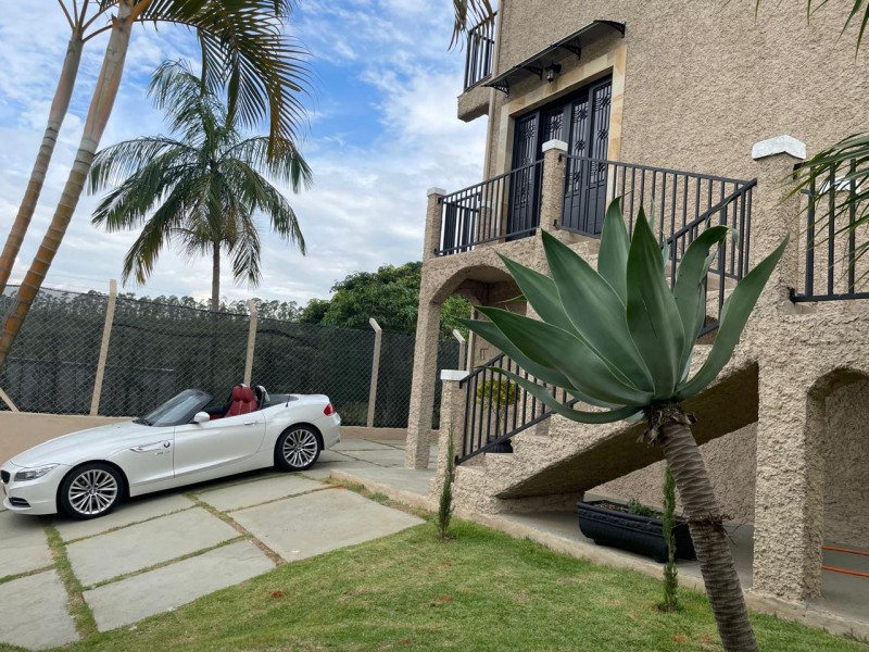 CHACARÁ COM LINDA CASA