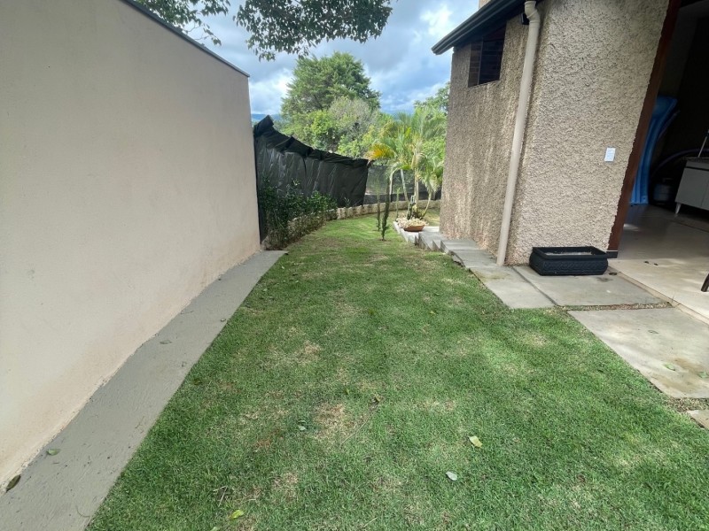 CHACARÁ COM LINDA CASA