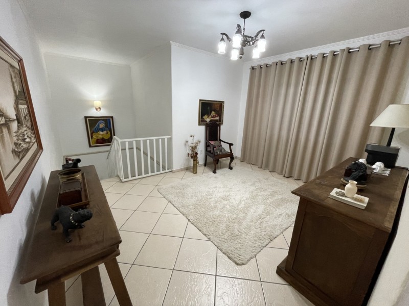 CHACARÁ COM LINDA CASA