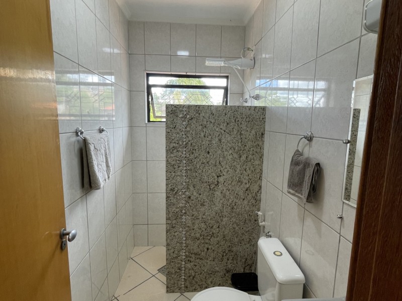 CHACARÁ COM LINDA CASA