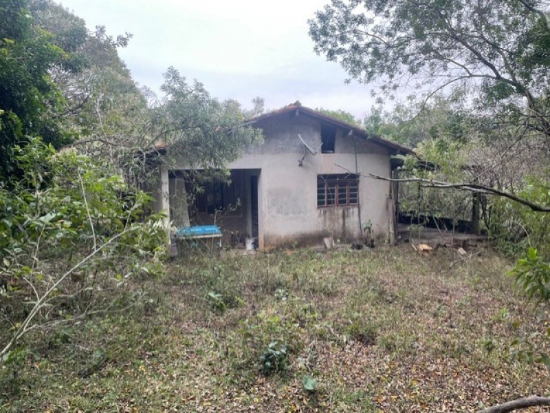 ÁREA DECLIVE REGIAO NOBRE 