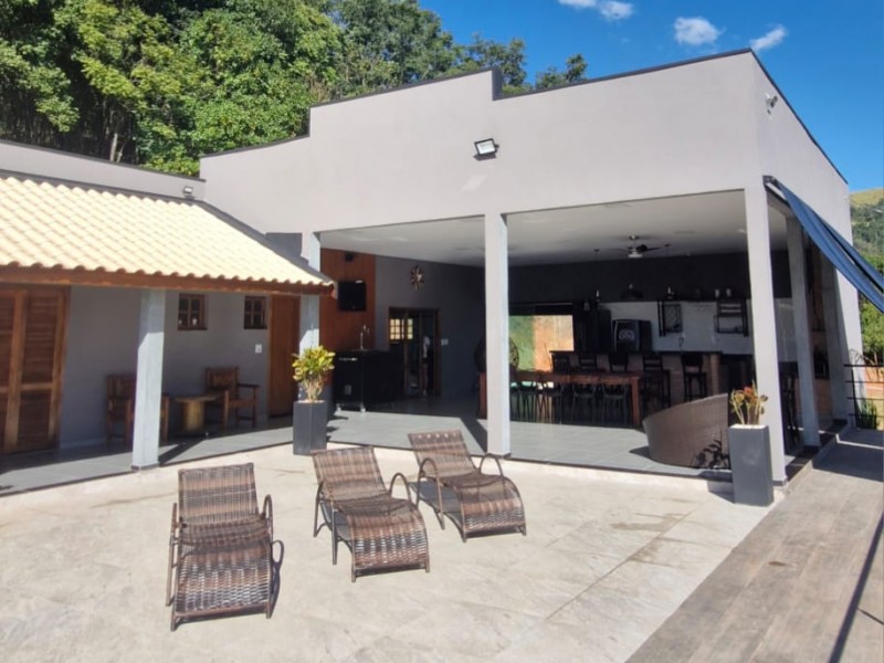 LINDA ÁREA MONTE SIÃO